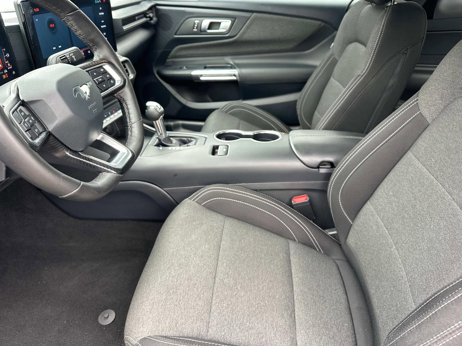 Used 2024 Ford Mustang Coupe image 8