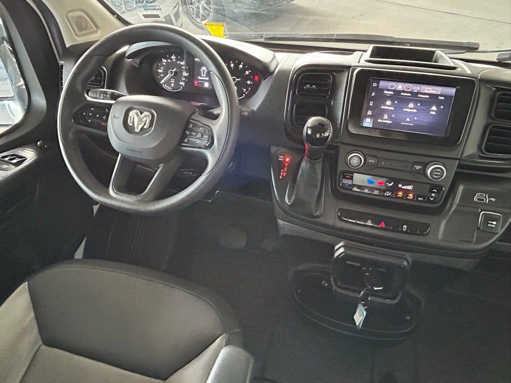 Used 2025 RAM ProMaster 2500 w/ Convenience Group image 9