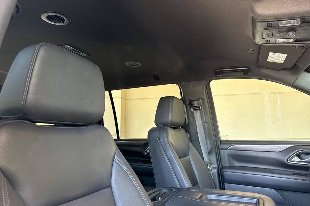 Used 2023 Chevrolet Suburban LT AWD/4WD image 19