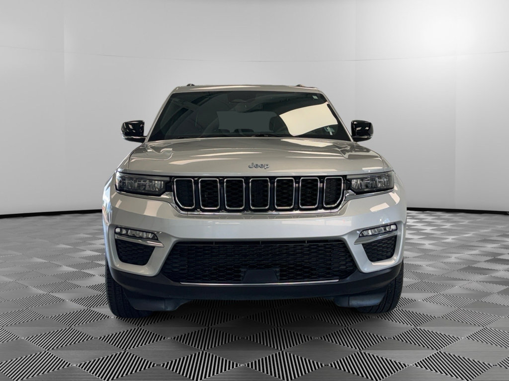 Used 2024 Jeep Grand Cherokee Limited 4xe AWD/4WD image 3