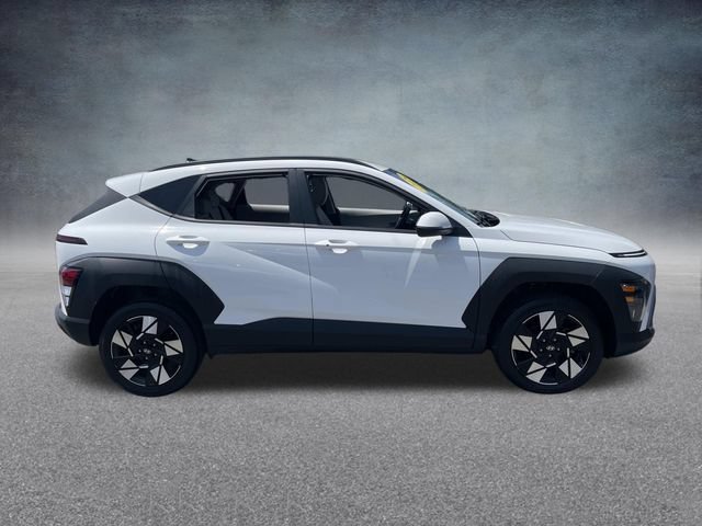 Used 2025 Hyundai Kona SEL AWD/4WD image 5