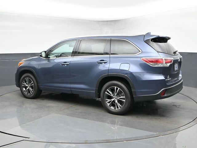 Used 2016 Toyota Highlander XLE FWD image 7