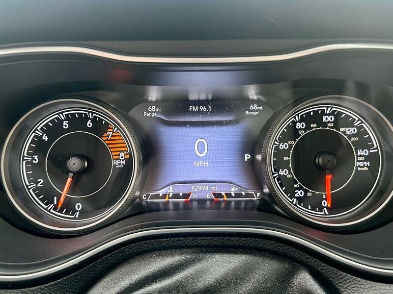 Used 2021 Jeep Cherokee Limited AWD/4WD image 19