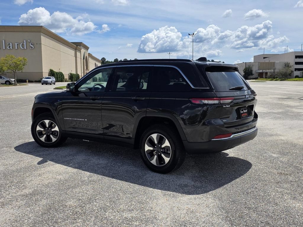 Used 2024 Jeep Grand Cherokee Limited 4xe AWD/4WD image 4