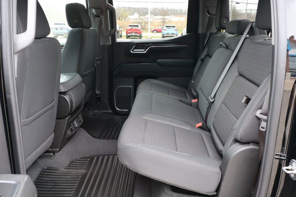 Used 2024 GMC Sierra 1500 Elevation image 37
