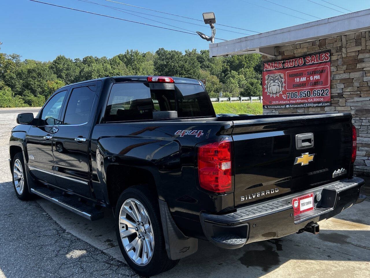 Used 2015 Chevrolet Silverado 1500 High Country w/ High Country Premium Package AWD/4WD image 4