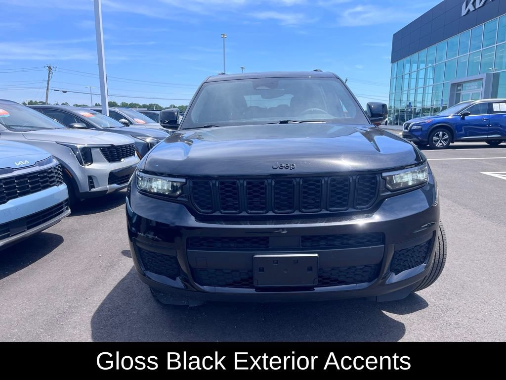 Used 2023 Jeep Grand Cherokee L Laredo AWD/4WD image 7