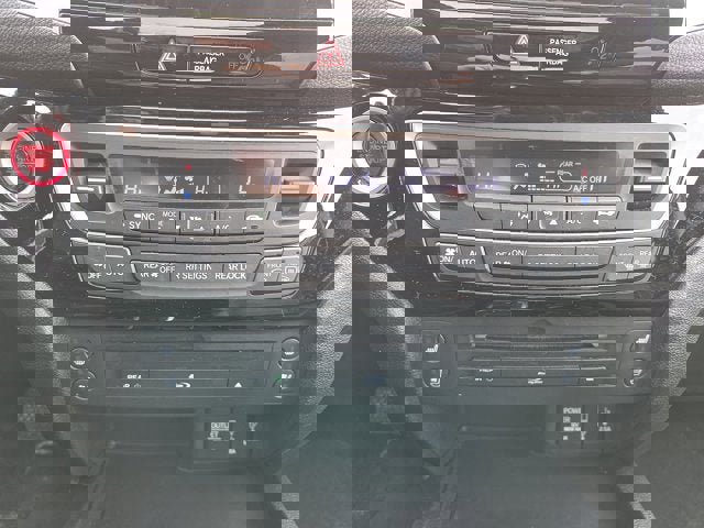 Used 2017 Honda Pilot Elite image 20