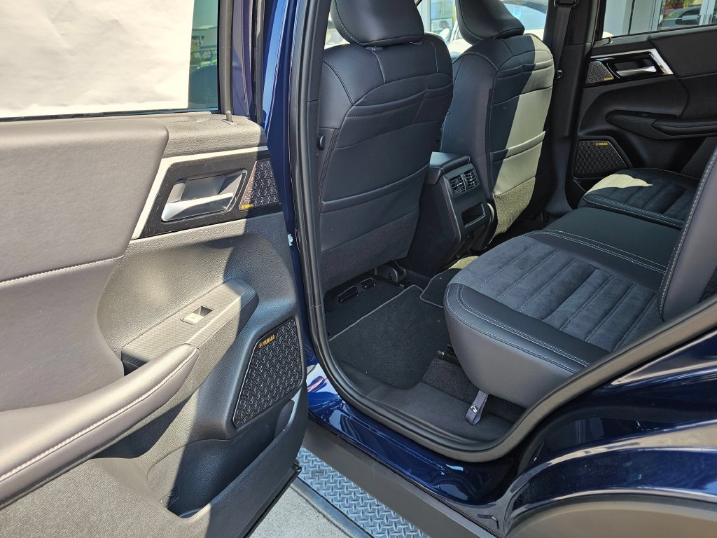New 2026 Mitsubishi Outlander SE AWD/4WD image 11