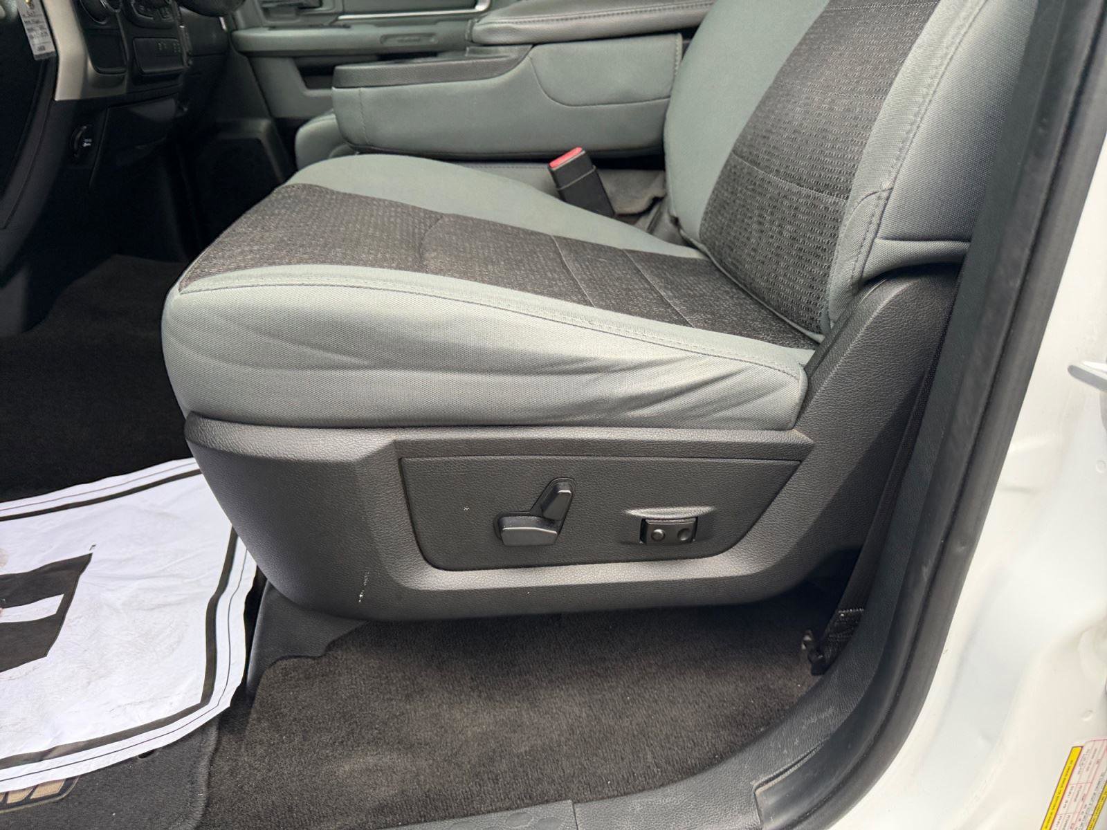 Used 2017 RAM 1500 Big Horn image 25