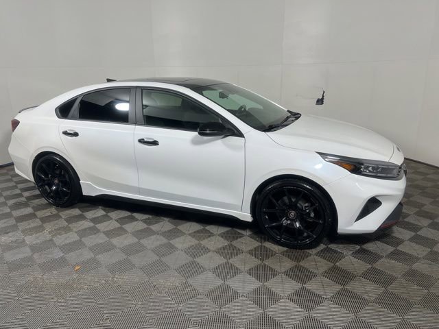Used 2022 Kia Forte GT FWD image 11