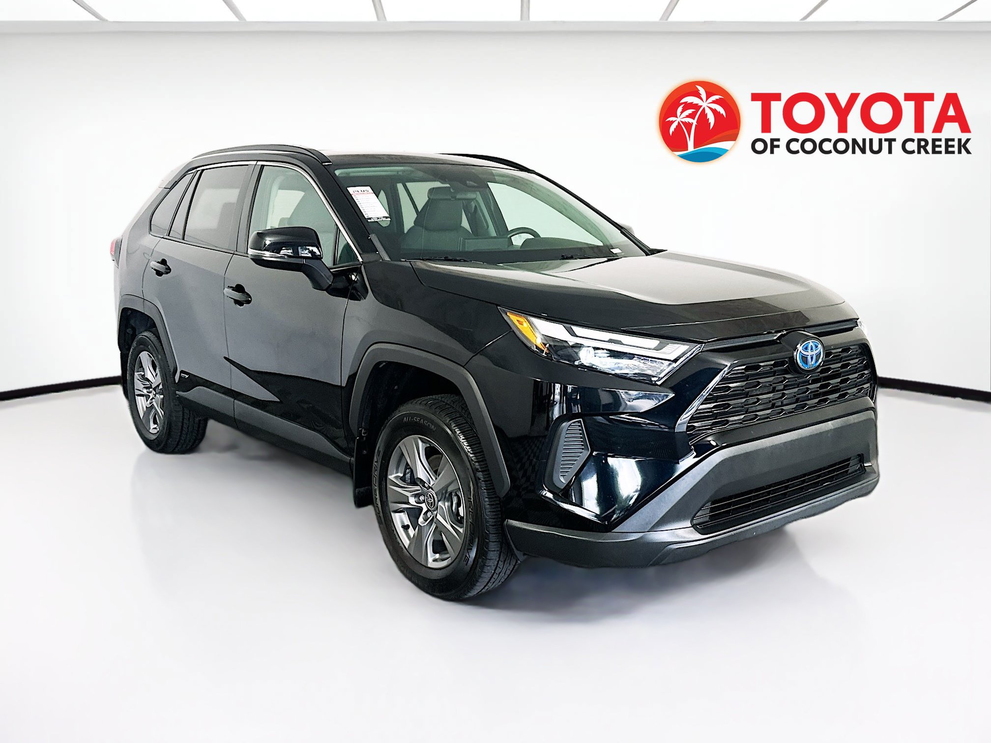 Used 2024 Toyota RAV4 XLE w/ Convenience Package AWD/4WD image 1