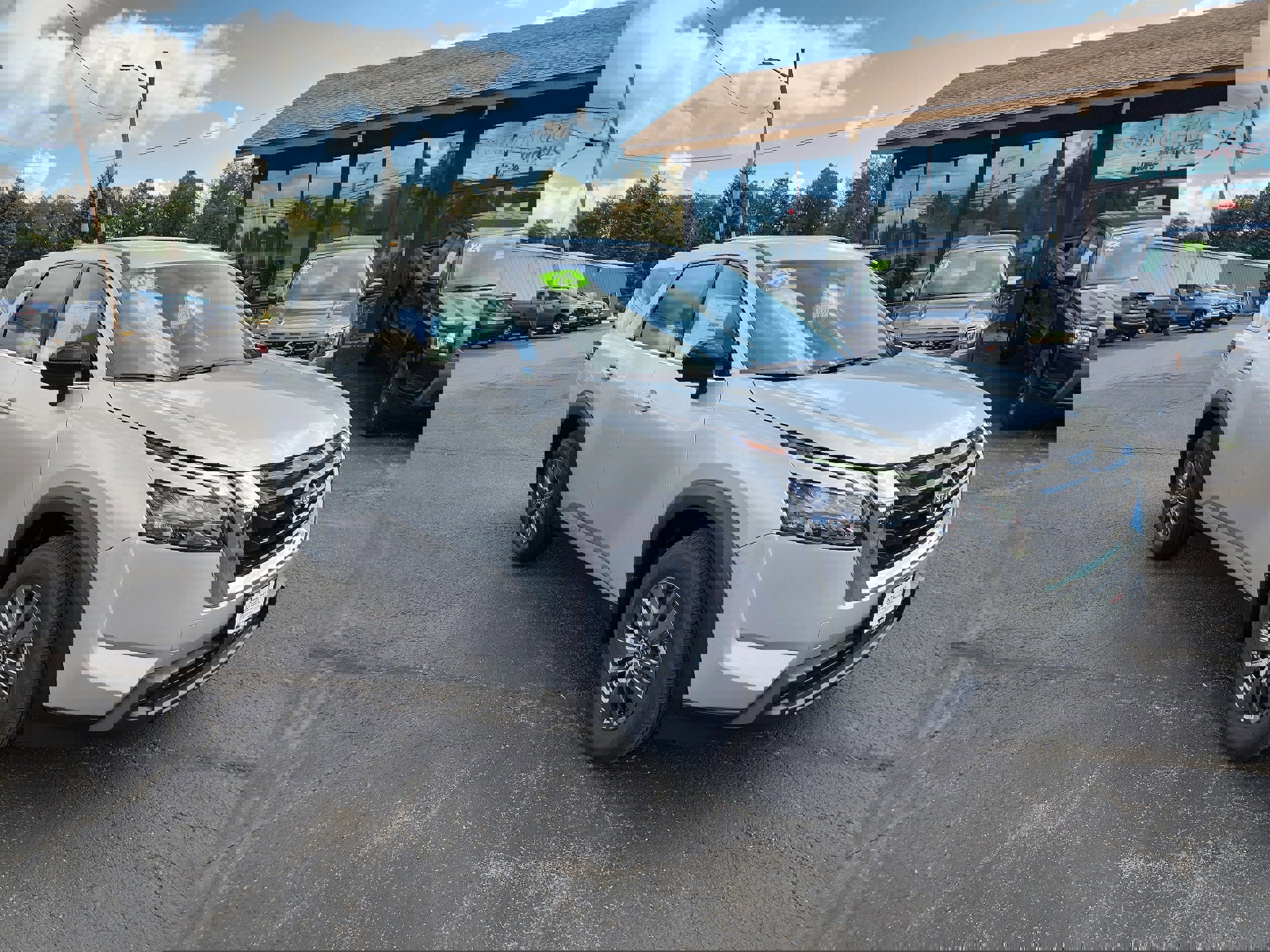 New 2025 Nissan Pathfinder S