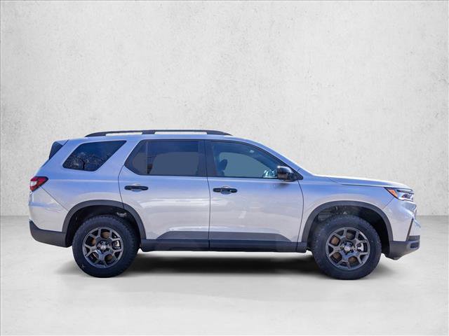 New 2025 Honda Pilot TrailSport image 4