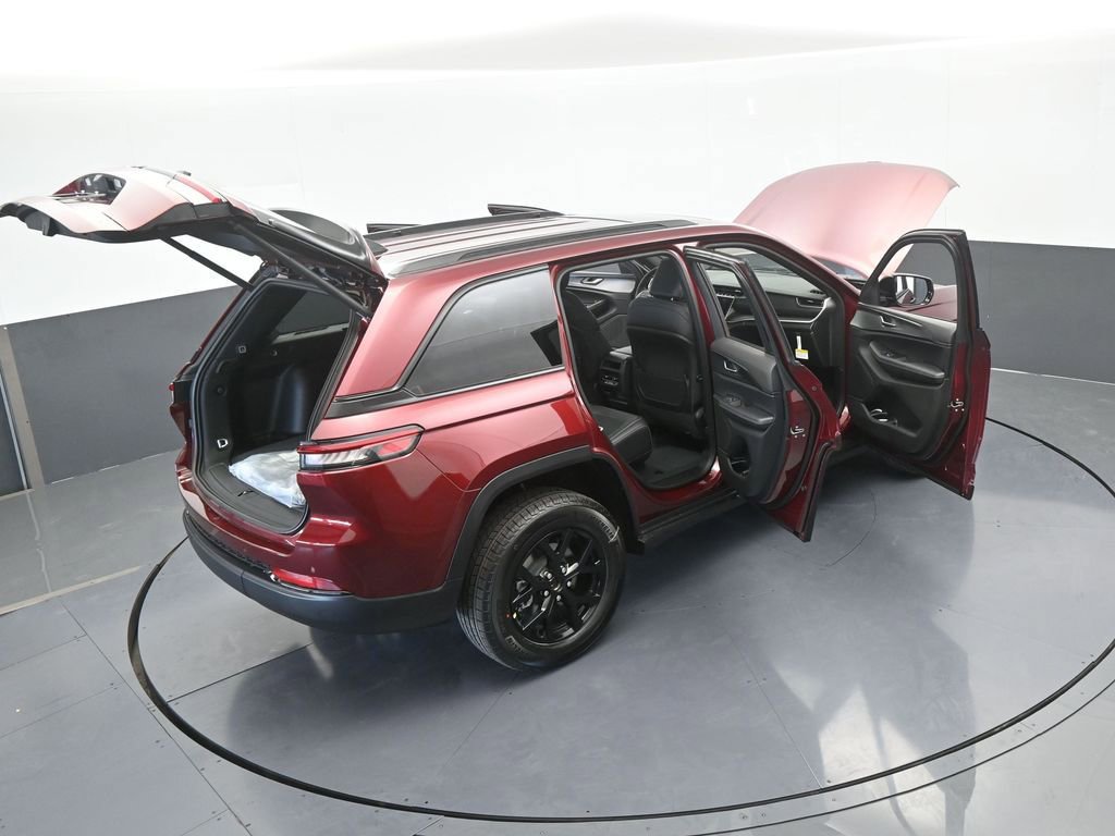New 2025 Jeep Grand Cherokee Laredo image 63
