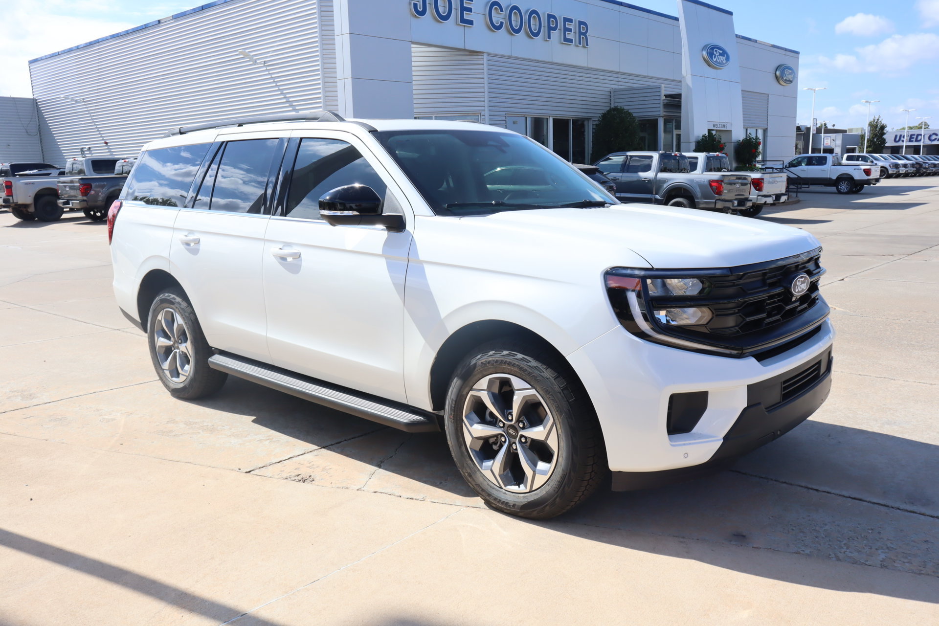 New 2027 Ford Expedition Active