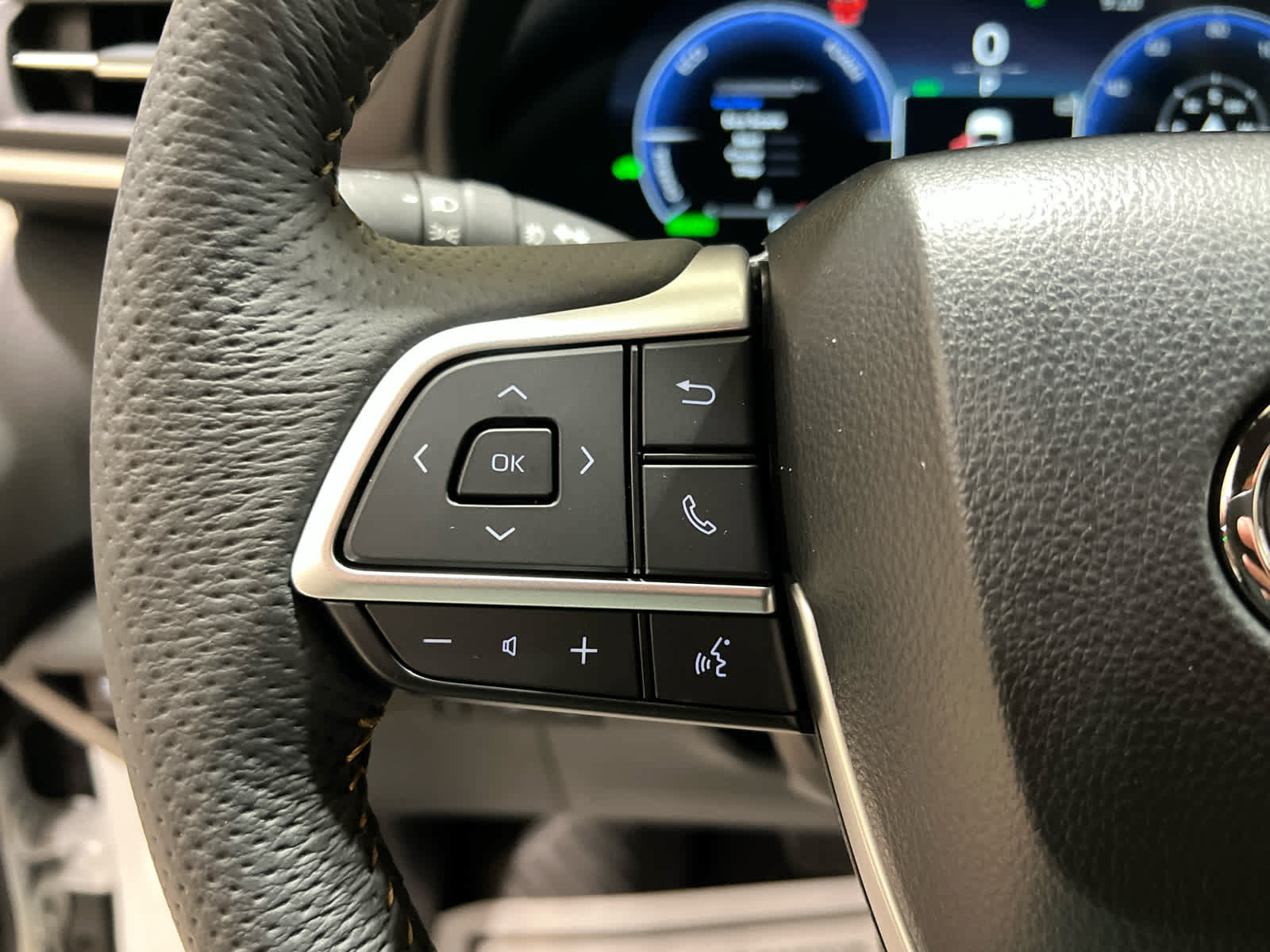 New 2026 Toyota Sienna XLE Woodland Edition AWD/4WD image 19