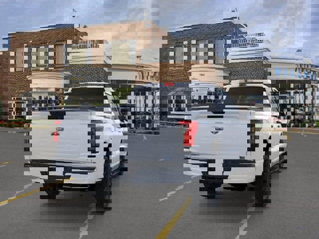 New 2025 Ford F150 Lightning XLT image 32