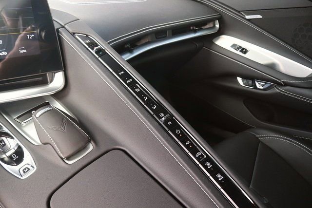 Used 2023 Chevrolet Corvette Stingray image 17