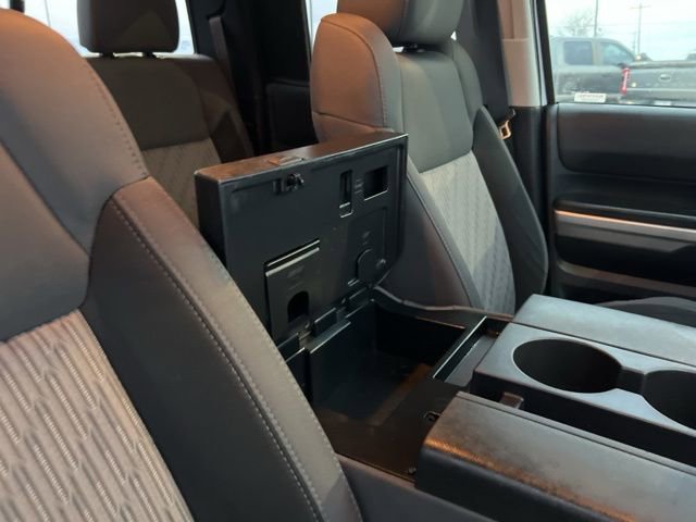 Used 2016 Toyota Tundra SR5 image 37