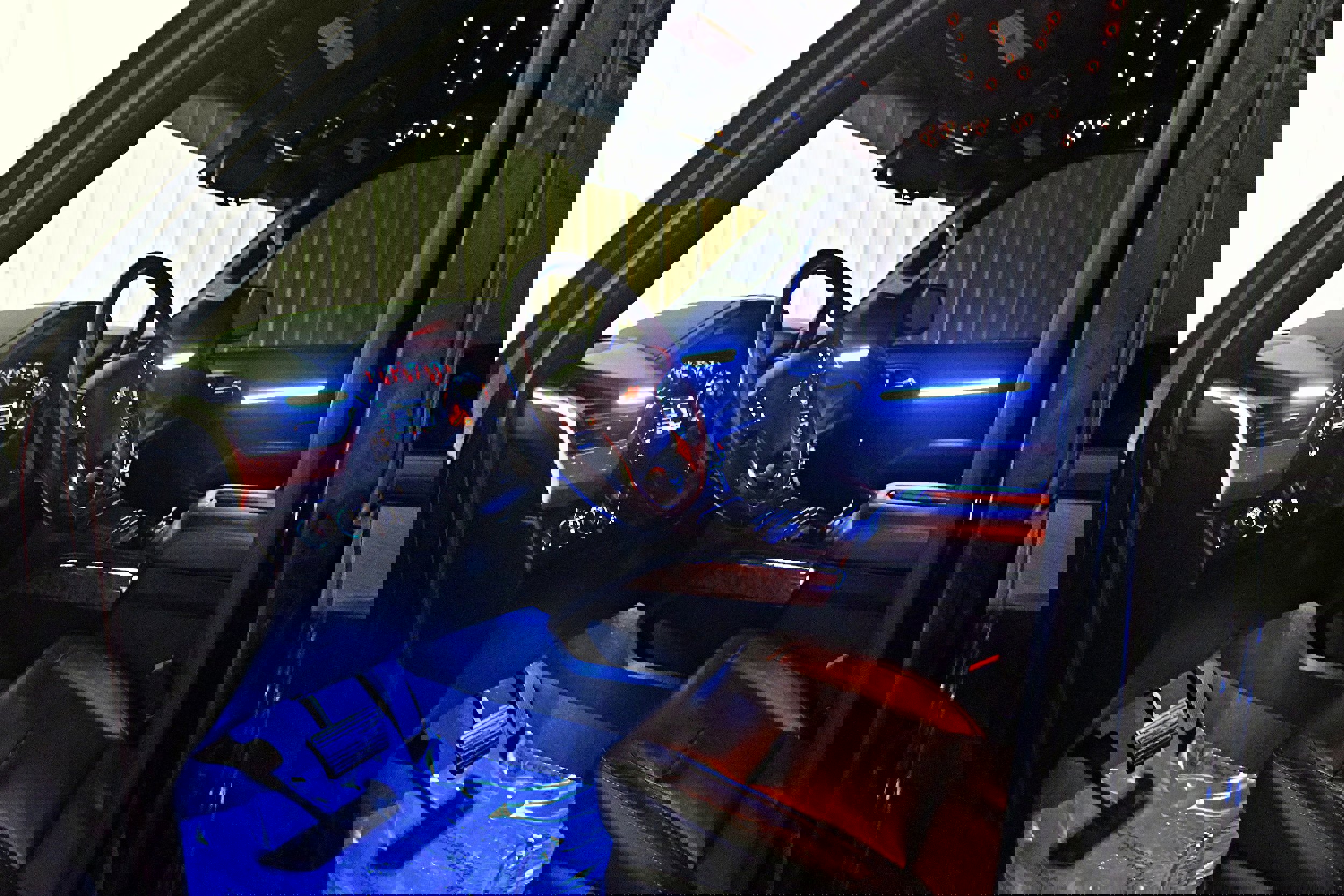 Used 2020 Chevrolet Suburban Premier w/ RST 6.2L Performance Edition image 6