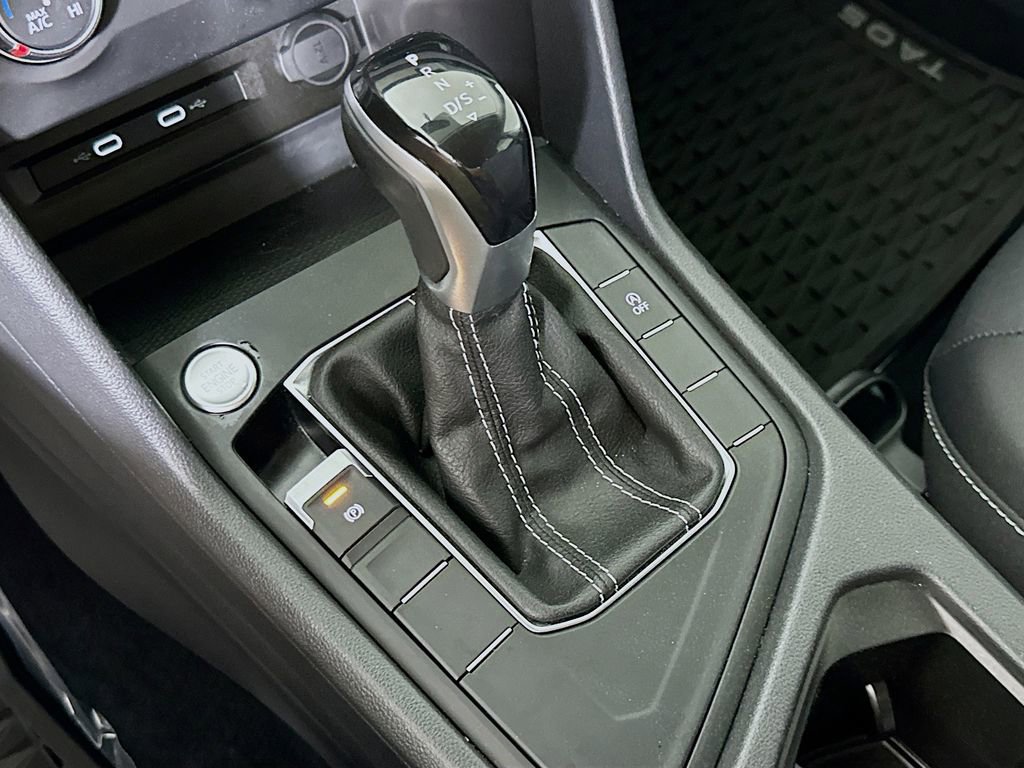 Used 2022 Volkswagen Taos SE image 28