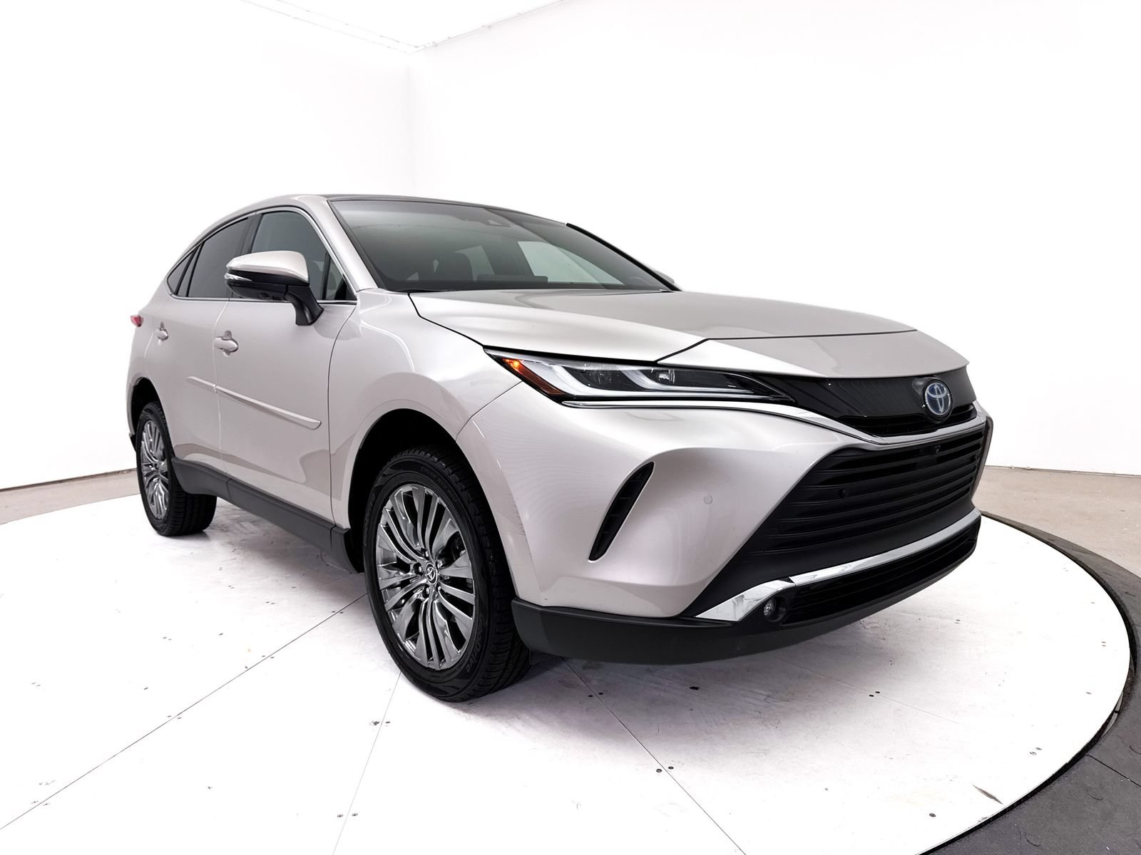 Used 2023 Toyota Venza Limited AWD/4WD image 12