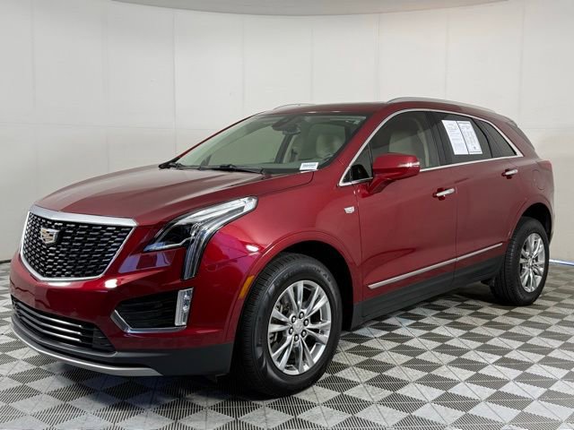 Used 2020 Cadillac XT5 Premium Luxury FWD image 2