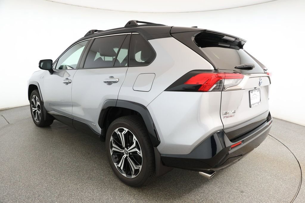 Used 2022 Toyota RAV4 XSE image 6