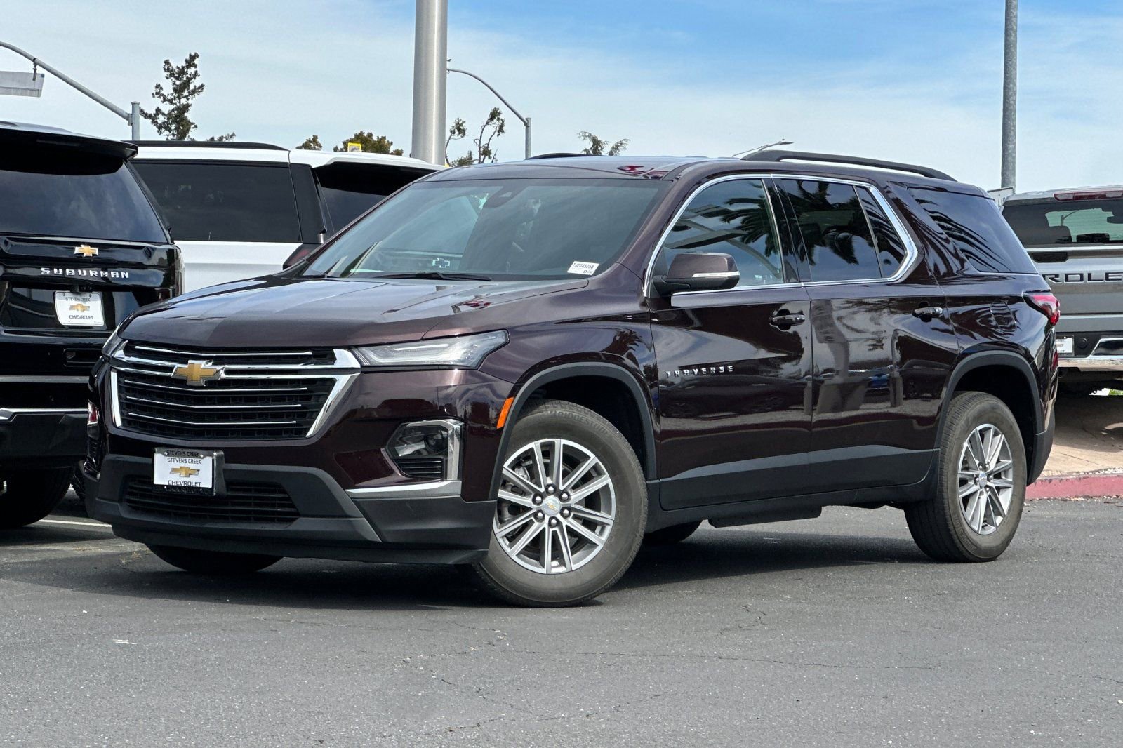 Used 2023 Chevrolet Traverse LT image 9