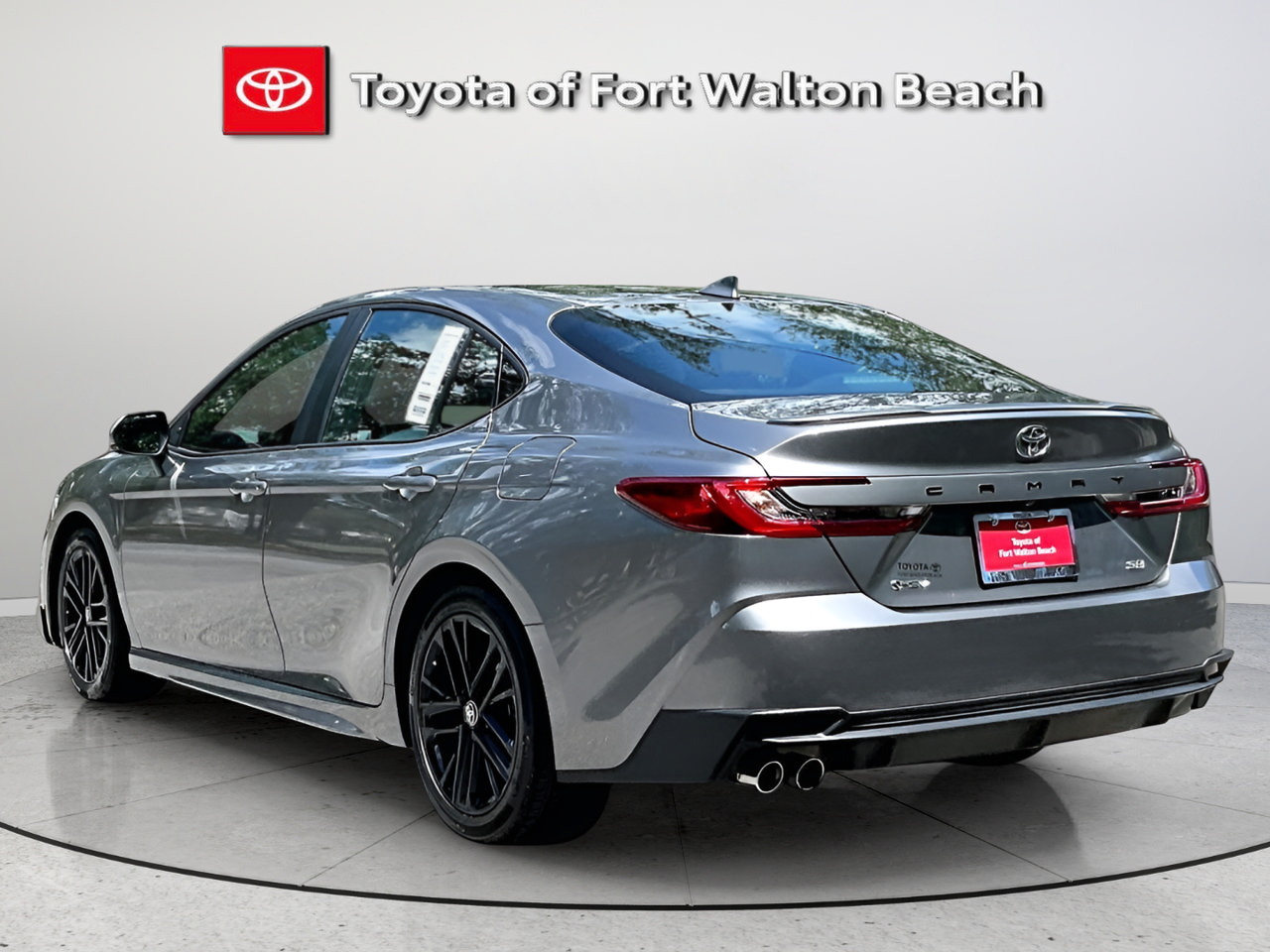 Used 2026 Toyota Camry SE FWD image 4