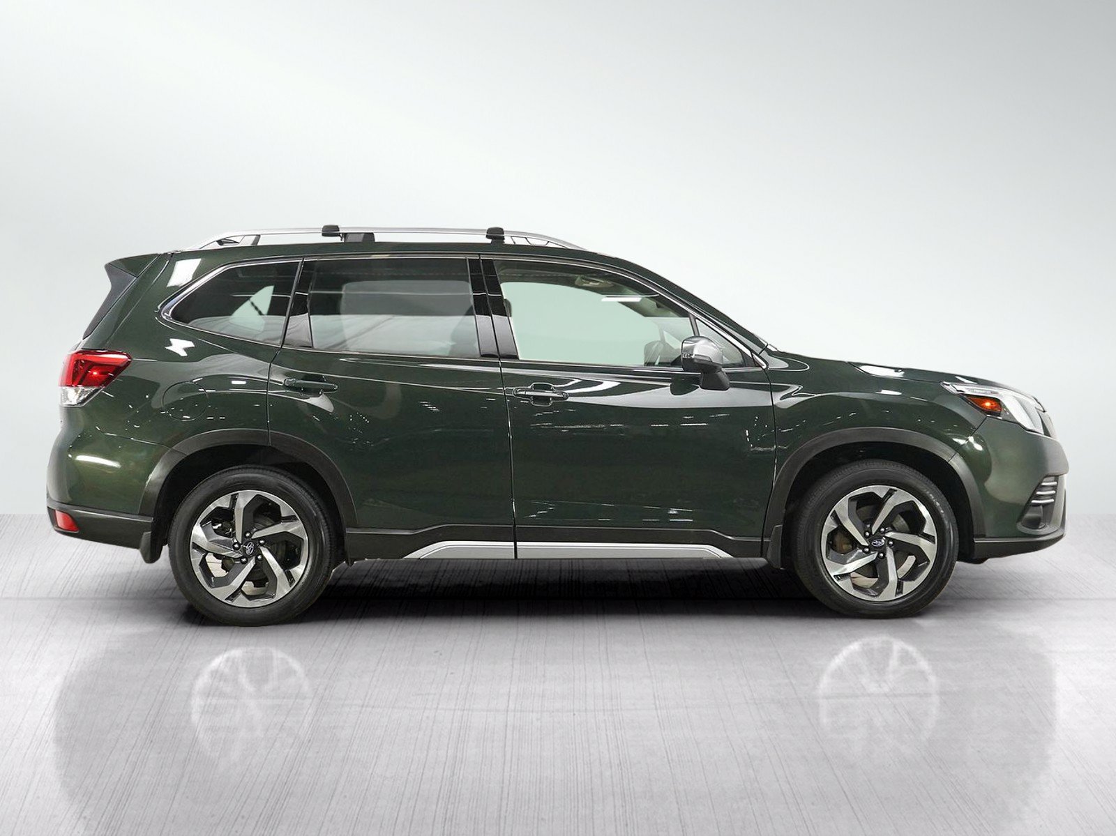 Used 2023 Subaru Forester Touring AWD/4WD image 6