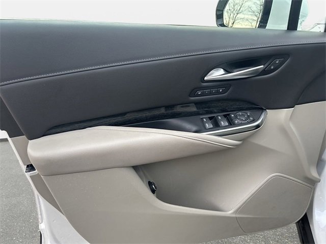 Used 2023 Cadillac XT4 Premium Luxury w/ Technology Package image 12