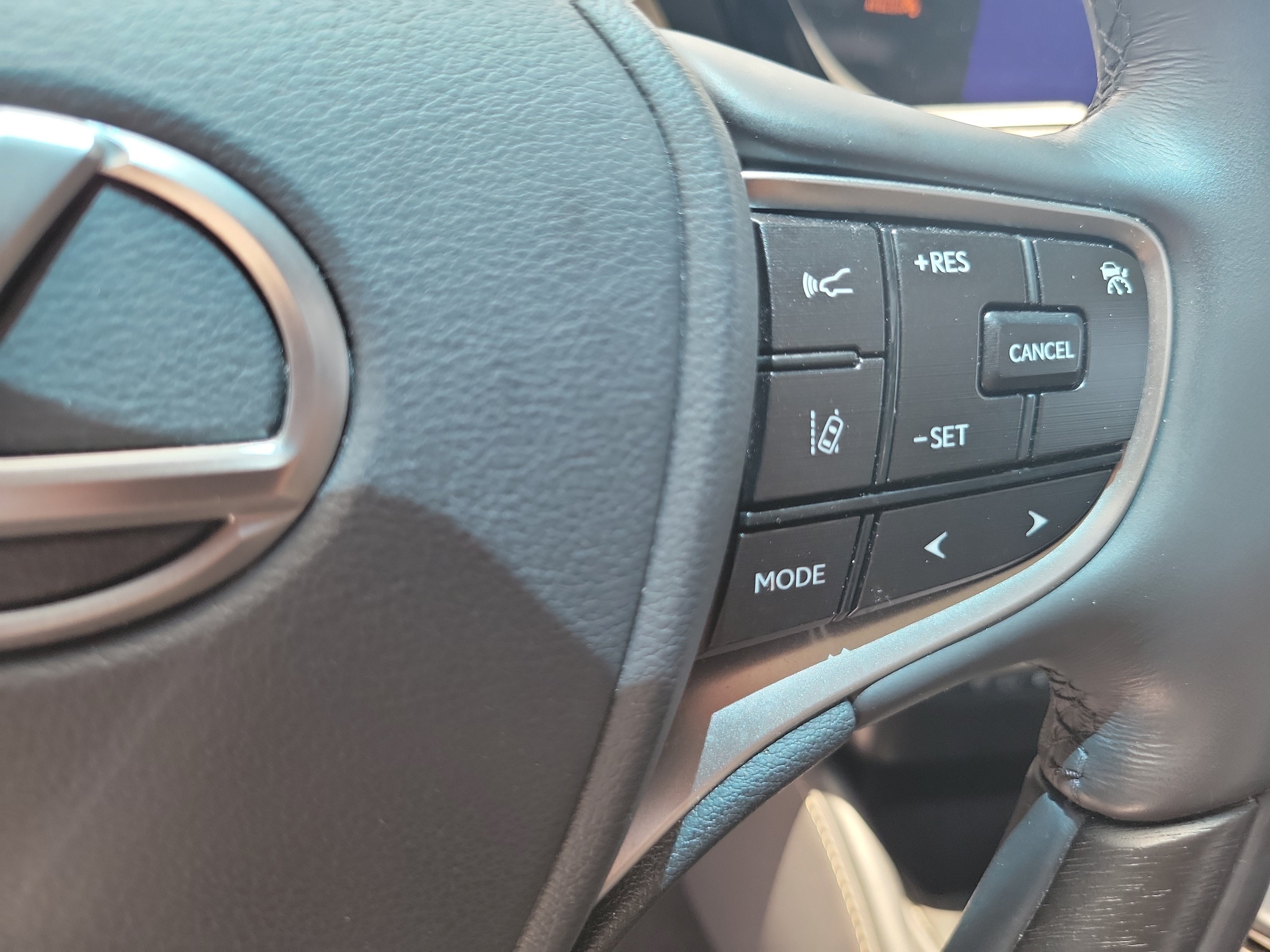 Certified 2024 Lexus ES 350 w/ Technology Package FWD image 28