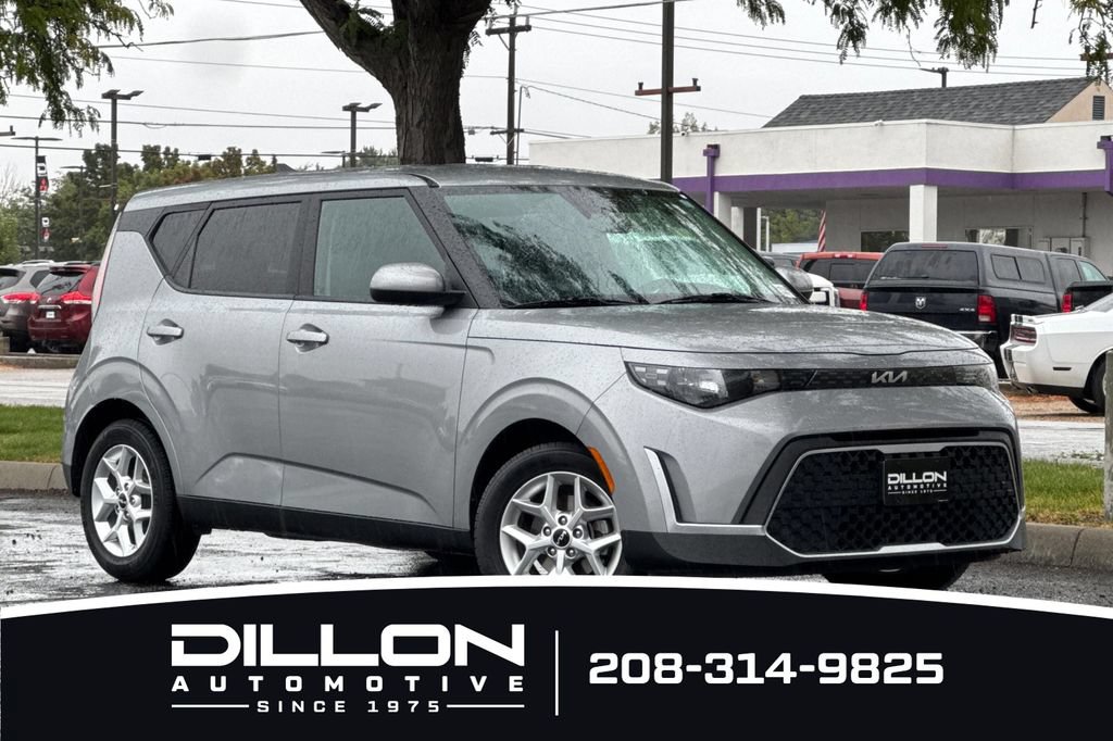 Certified 2023 Kia Soul LX w/ LX Technology Package FWD video 2