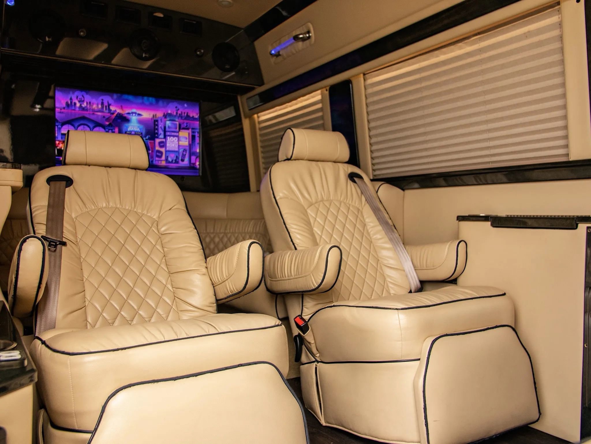 Used 2017 Mercedes-Benz Sprinter 3500 w/ Active Safety Plus Package image 21