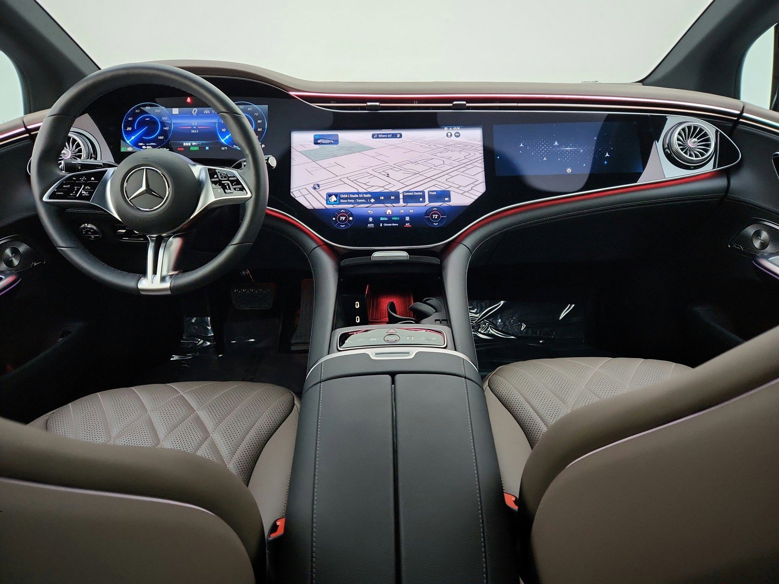 Used 2025 Mercedes-Benz EQE 500 4MATIC Sedan image 17