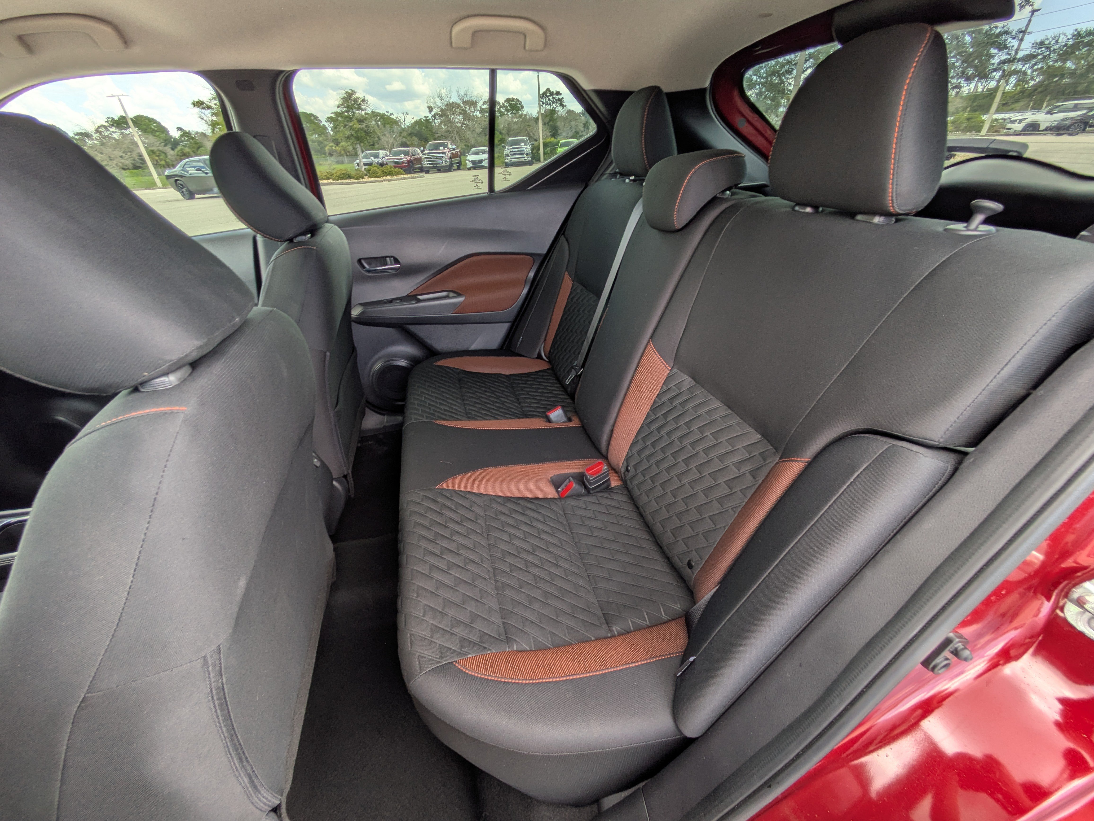 Used 2021 Nissan Kicks SR FWD image 14