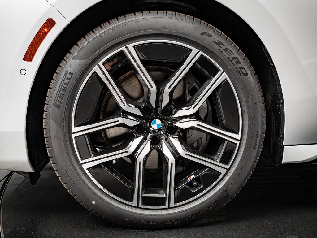 New 2026 BMW 740i xDrive w/ Executive Package image 13