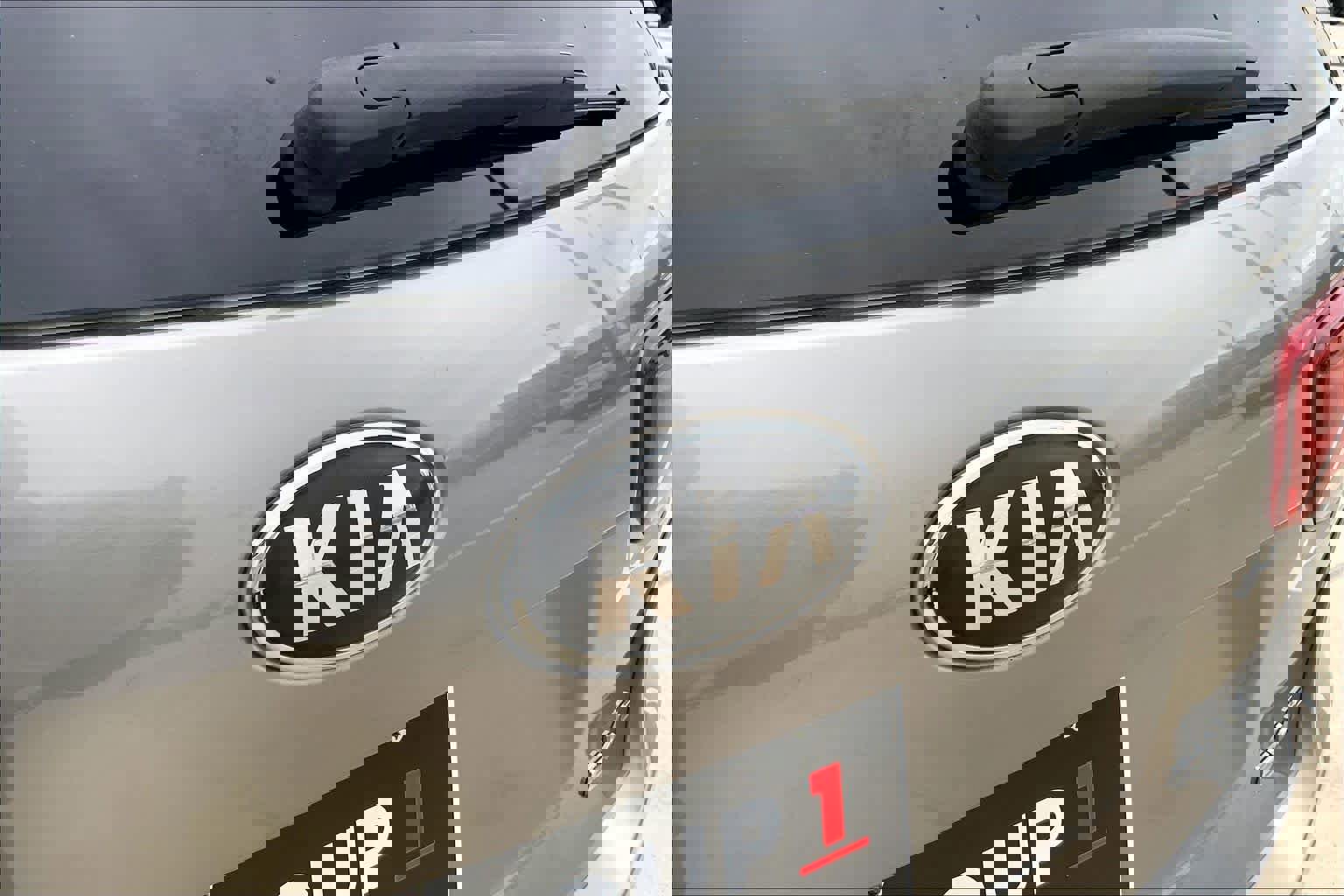 Used 2019 Kia Sorento EX image 30