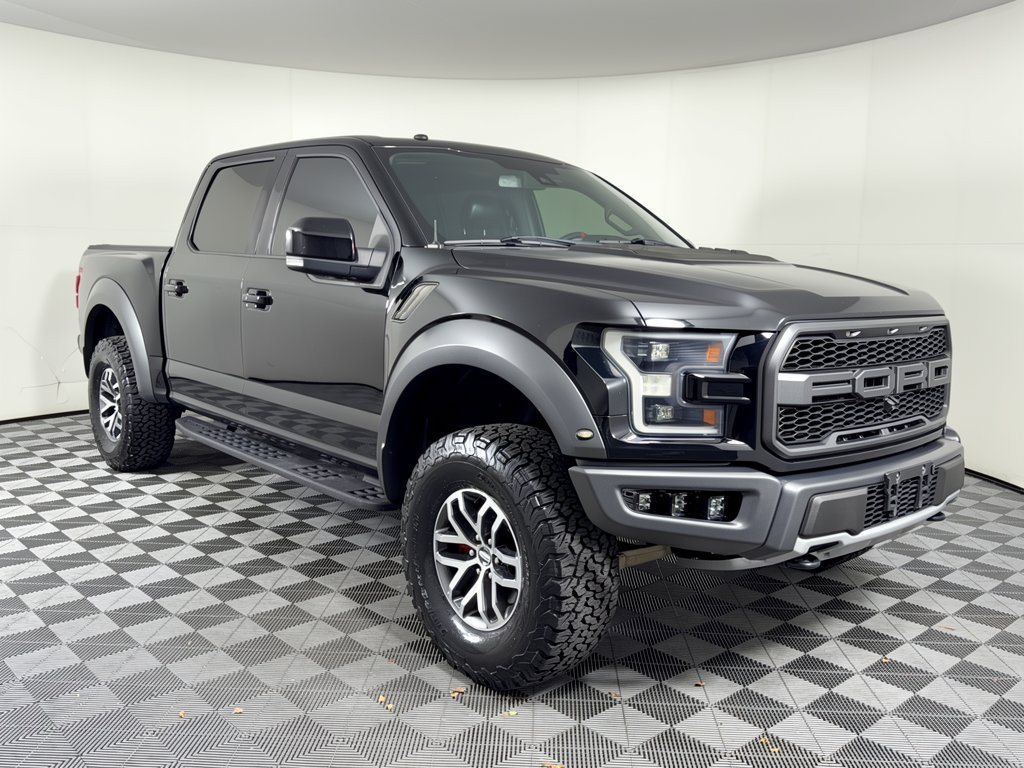 Used 2017 Ford F150 Raptor w/ Equipment Group 802A Luxury AWD/4WD image 8