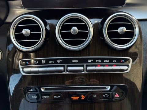 Used 2019 Mercedes-Benz GLC 300 4MATIC image 39