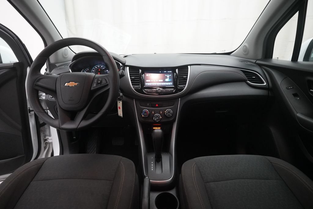 Used 2017 Chevrolet Trax LS FWD image 5