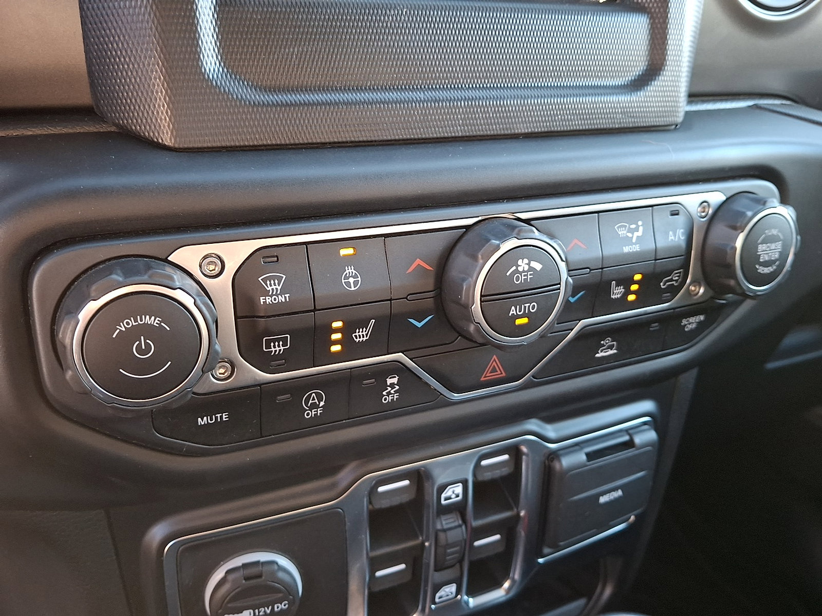 Certified 2022 Jeep Wrangler Unlimited Sport image 17