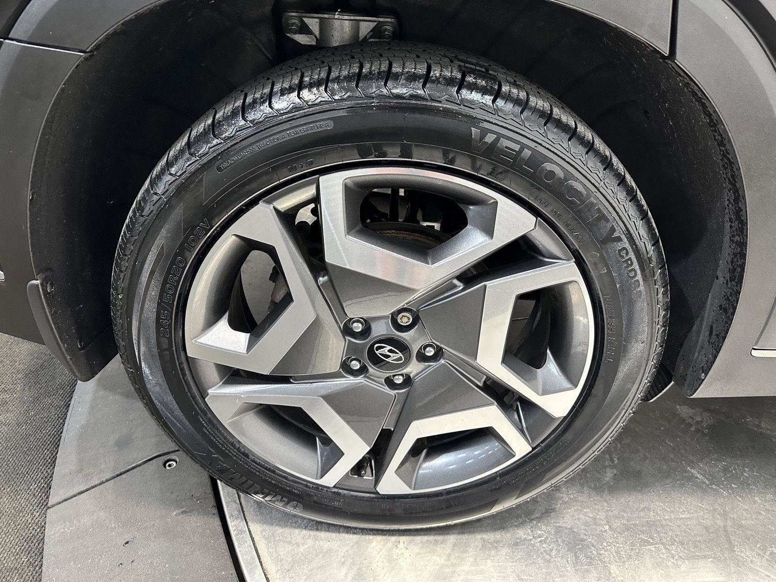 Used 2023 Hyundai Palisade Limited image 11