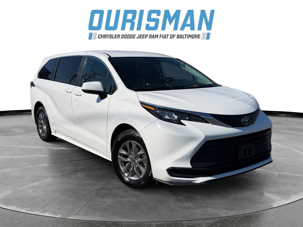 Used 2024 Toyota Sienna LE