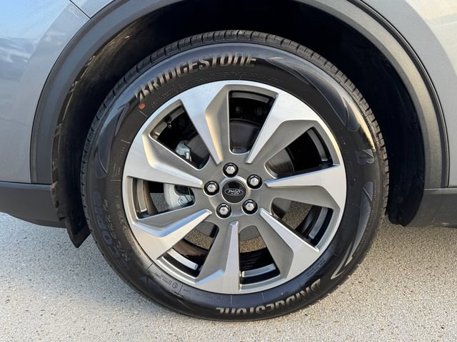 Used 2025 Ford Escape Platinum FWD image 13