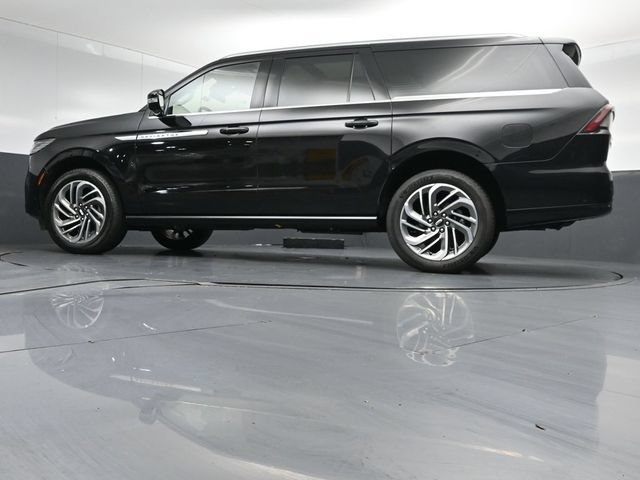 Certified 2025 Lincoln Navigator L Reserve AWD/4WD image 44