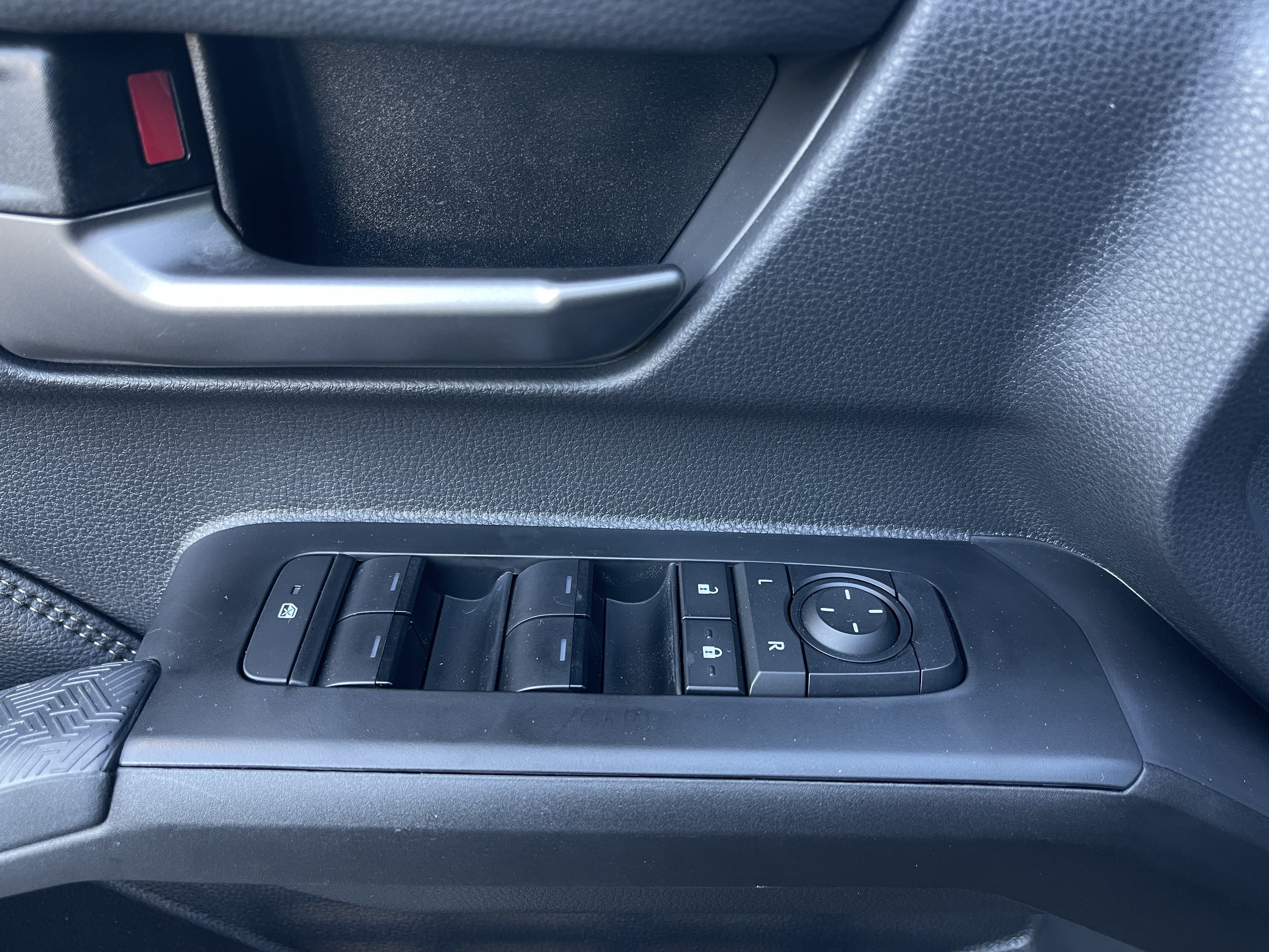 Used 2026 Toyota Tacoma Limited AWD/4WD image 11
