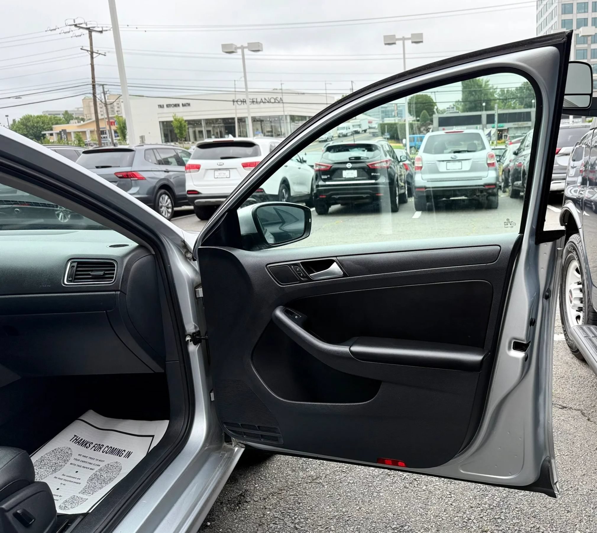Used 2014 Volkswagen Jetta SE FWD image 27